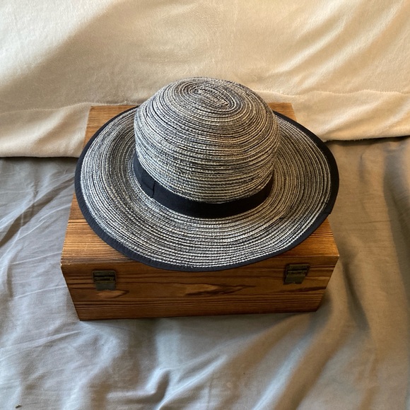 Full Outfit - Dress and Hat - Picture 13 of 15